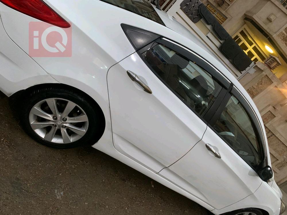 هیوندای ئەکسنت